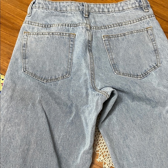 12th Tribe Classic Light Blue Women's Jeans with Leg Slit Size M - Picture 4 of 4